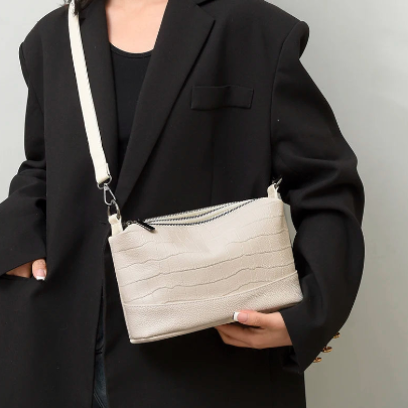 Charlotte Crossbody