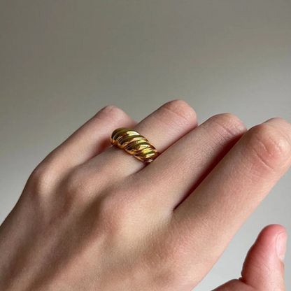 Catherine Ring