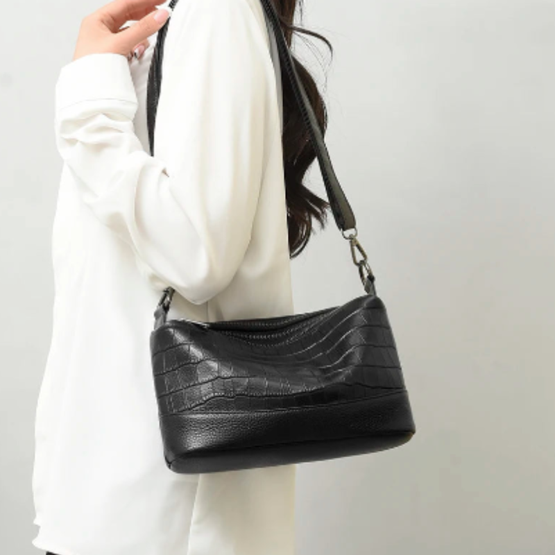 Charlotte Crossbody